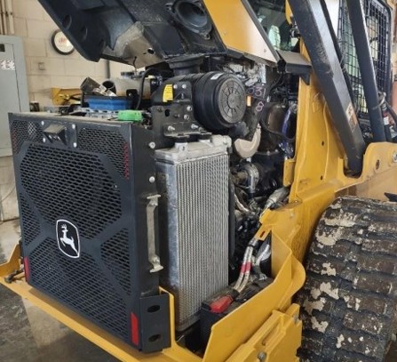 2026 DEERE 331P Skid Steer - Image 4