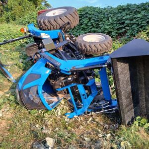 2026 LS MT242HE Tractor