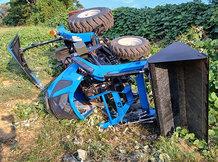 2026 LS MT242HE Tractor