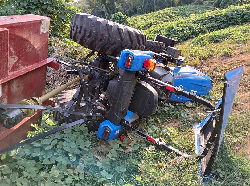 2026 LS MT242HE Tractor - Image 2