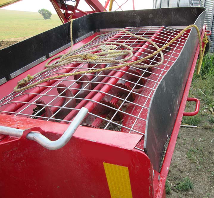2025 Westfield MKX2 13-114 Auger - Image 15