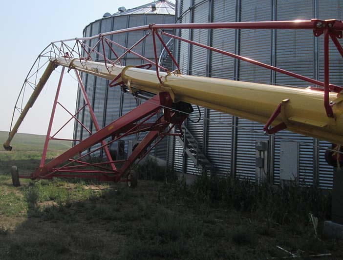 2025 Westfield MKX2 13-114 Auger - Image 4