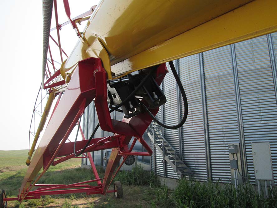 2025 Westfield MKX2 13-114 Auger - Image 7