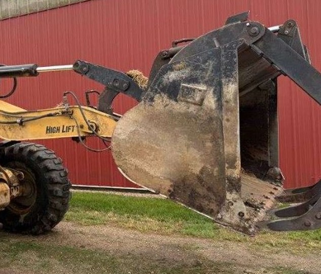 Bucket and Grapple Attachment - Image 2