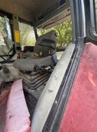 Case IH 5230 Tractor - Image 10