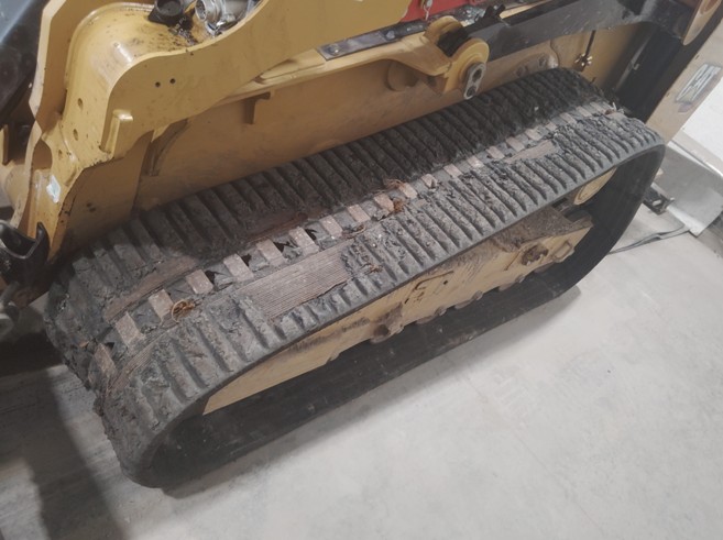 2025 Caterpillar 275XE Skid Steer - Image 15
