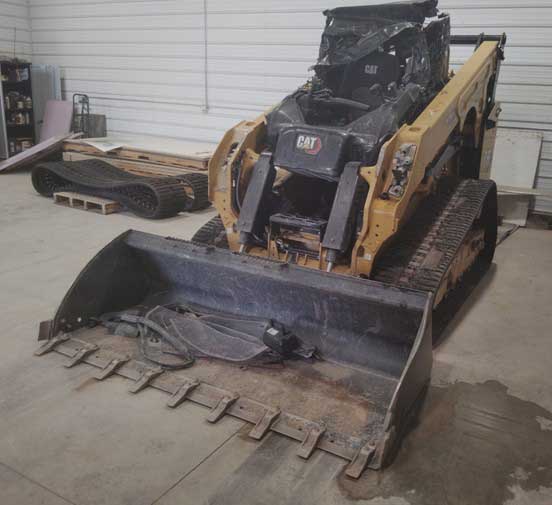 2025 Caterpillar 275XE Skid Steer - Image 3
