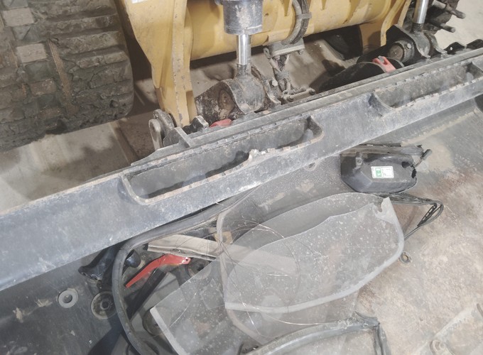 2025 Caterpillar 275XE Skid Steer - Image 7