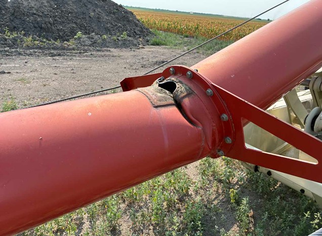 2011 Farm King 16104 Grain Auger - Image 15