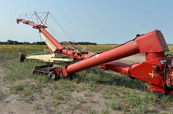 2011 Farm King 16104 Grain Auger - Image 6