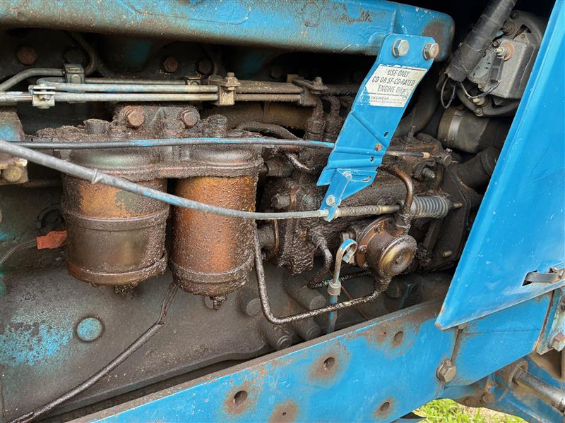 1990 Ford 8830 Tractor - Image 2