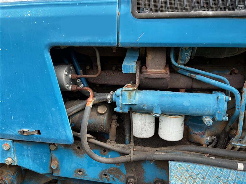 1990 Ford 8830 Tractor - Image 3