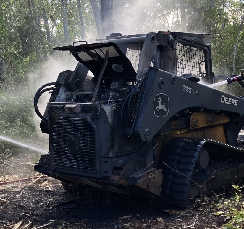 2025 John Deere 335 P-Tier Compact Track Loader - Image 2