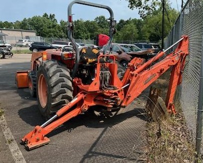 Kubota L4400 Tractor - Image 5