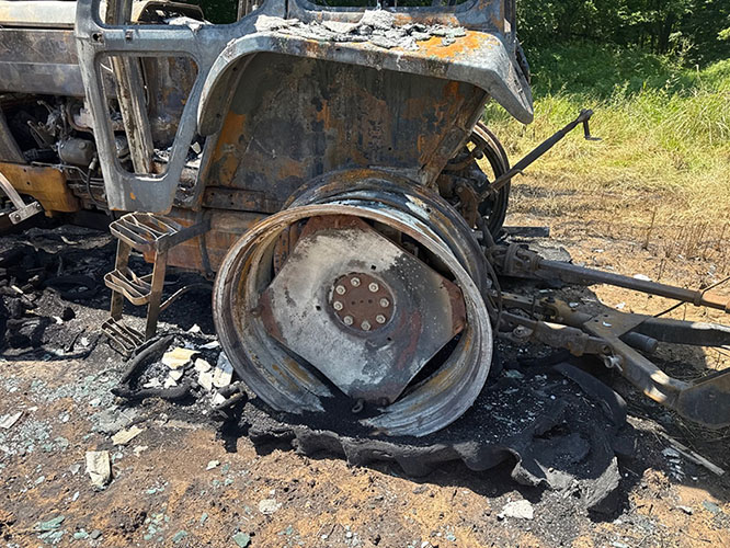 1987 Ford 7710 Tractor - Image 18