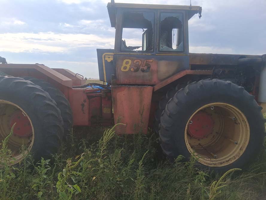 1980 Versatile 835 Tractor