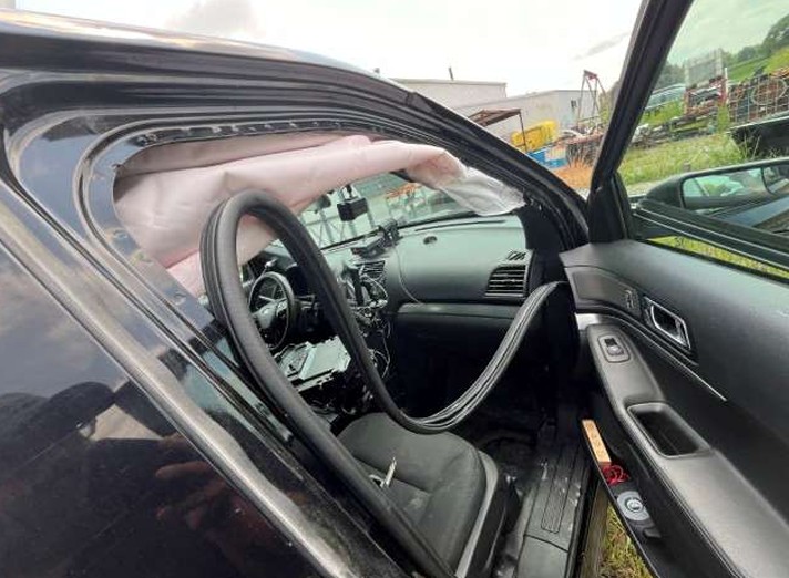 2019 Ford Explorer Police Interceptor - Image 17