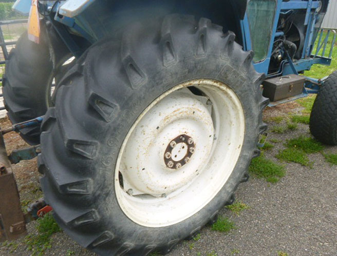 1976 Ford 7700 Tractor - Image 19