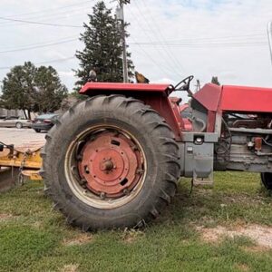 1977 Massey Ferguson 1105 Tractor