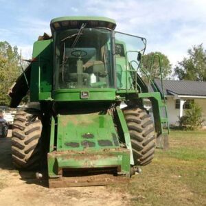 1990 John Deere 9500 Combine