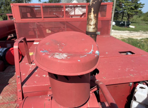 1991 Case IH 1660 Combine - Image 11
