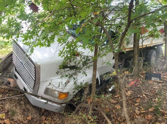 1992 Ford LA9000 TriAxle - Image 2