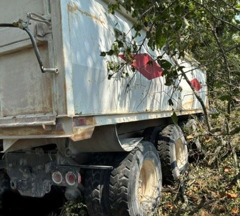 1992 Ford LA9000 TriAxle - Image 7