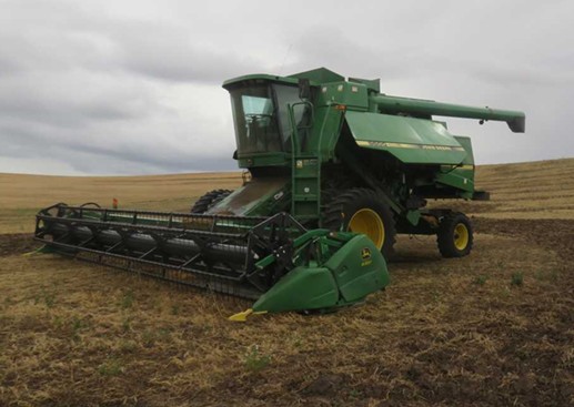 1995 John Deere 9600 Combine - Image 3