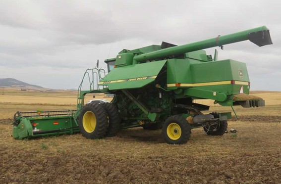 1995 John Deere 9600 Combine - Image 4