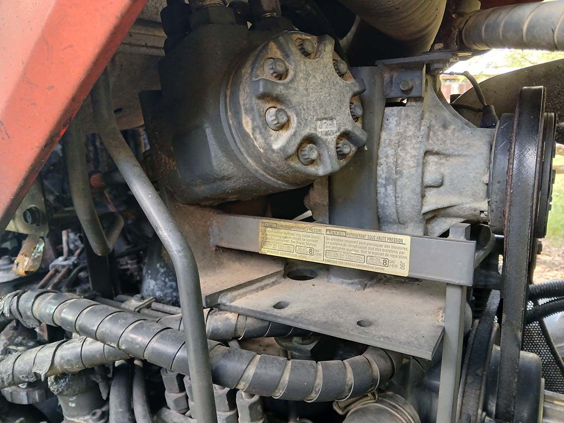 2003 Kubota M6800 Tractor - Image 16