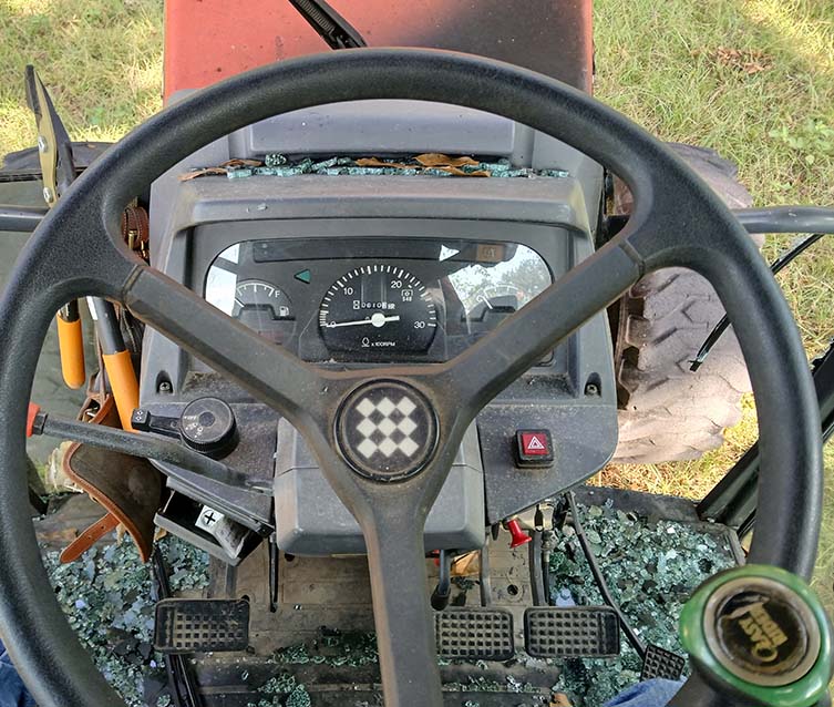 2003 Kubota M6800 Tractor - Image 9