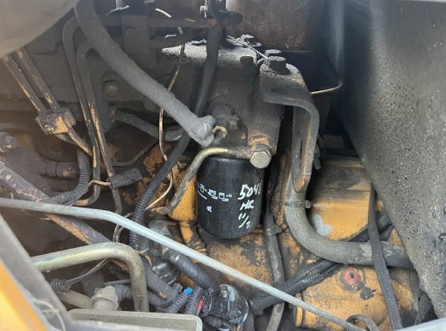 2004 CASE 60XT Skid Steer - Image 10