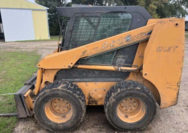 2004 CASE 60XT Skid Steer - Image 2