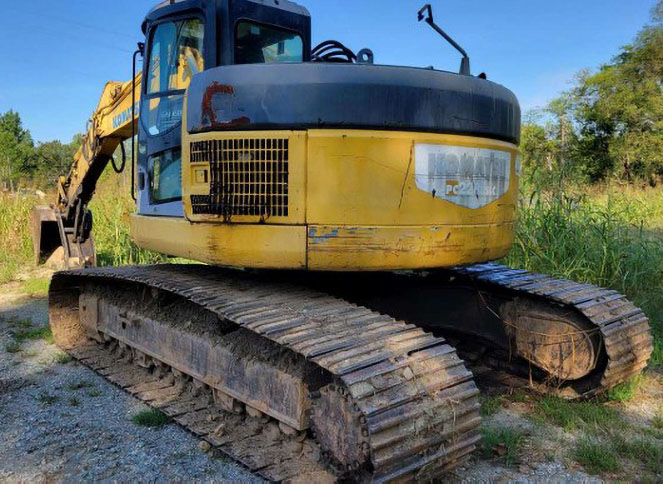 2005 Komatsu PC228USLC Excavator - Image 2