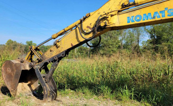 2005 Komatsu PC228USLC Excavator - Image 3