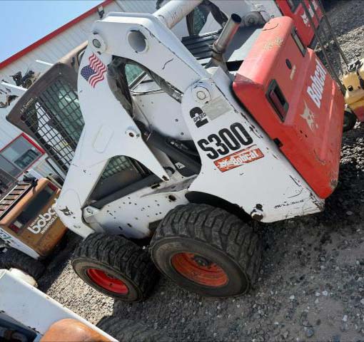 2006 Bobcat S300 Skid Steer - Image 4