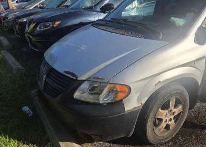 2006 Dodge Grand Caravan - Image 2