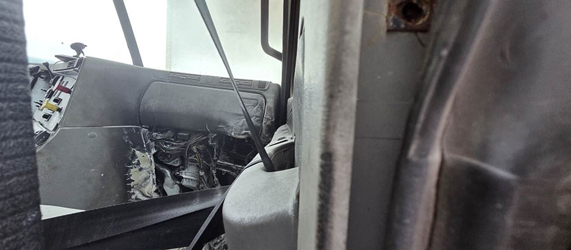2007 Freightliner Columbia 120 - Image 25