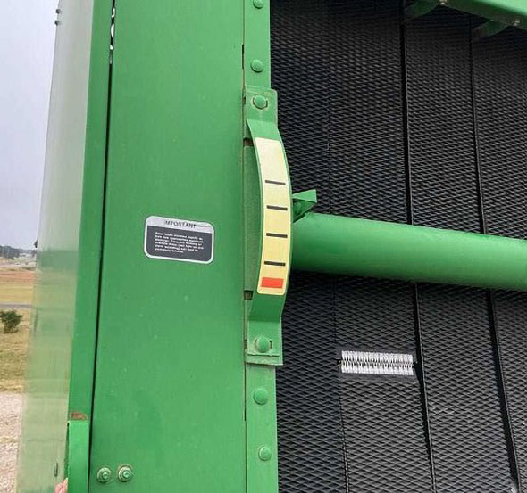 2007 John Deere 568 Baler - Image 10