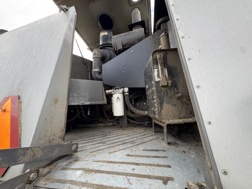 2008 Gleaner R75 Combine - Image 12