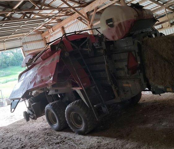 2008 Massey Ferguson Hesston 2150 Baler - Image 4