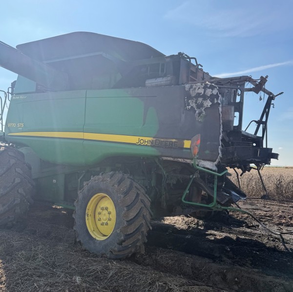 2009 John Deere 9770 STS Combine - Image 3
