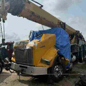 2009 Kenworth T800 w/ 2009 Liebherr 1045-4.1 Crane
