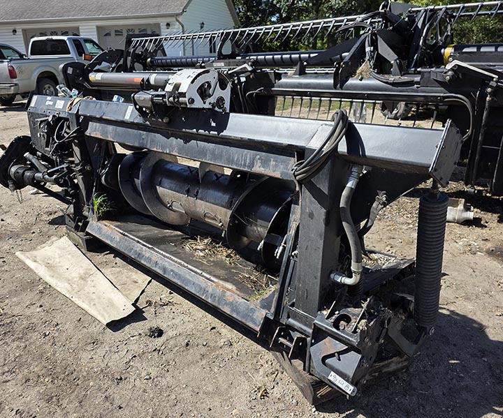 2009 MacDon FD70 Draper Header - Image 4