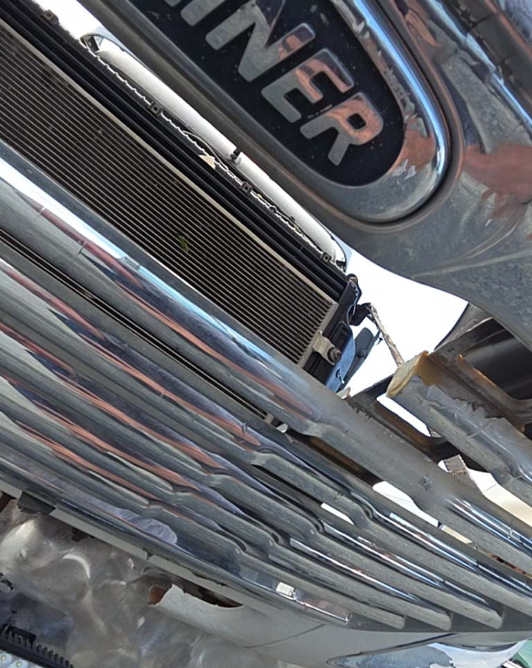 2010 Freightliner Columbia 120 - Image 21