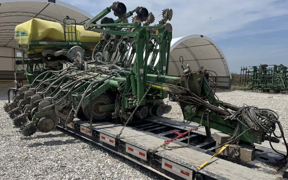 2010 John Deere 1790 Planter - Image 9
