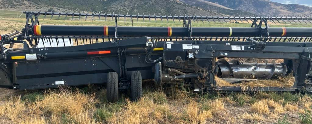 2011 Case IH 2142 Header - Image 12