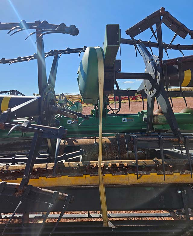 2011 John Deere 640D Header - Image 3