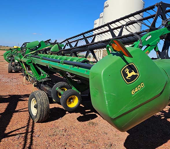2011 John Deere 640D Header - Image 5