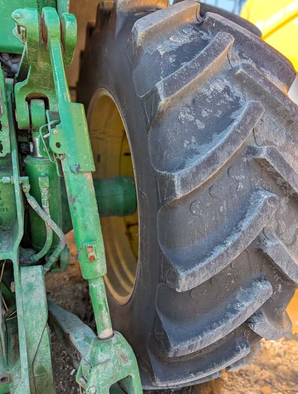 2012 John Deere 8285R Tractor - Image 20